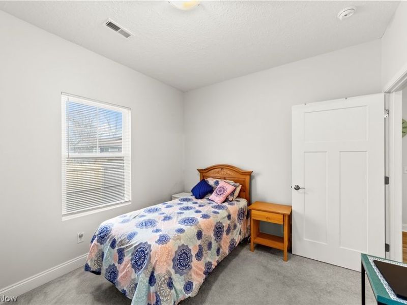 654 Treadway Boulevard , Sheffield Lake, OH 44054 Photo 17