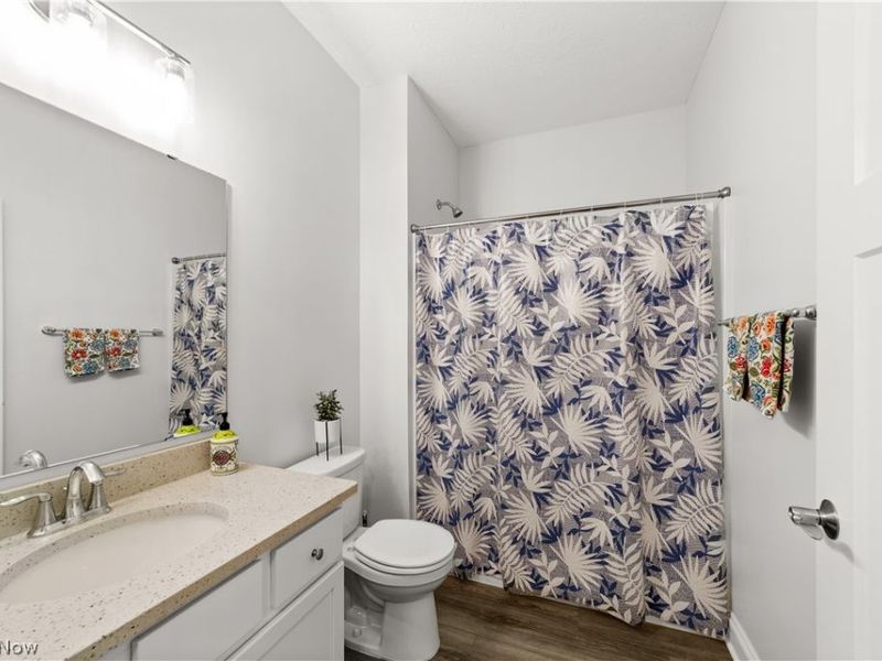 654 Treadway Boulevard , Sheffield Lake, OH 44054 Photo 22