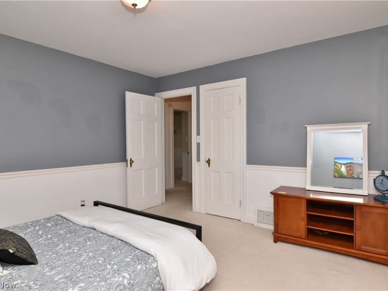 2407 Edgerton Road , University Heights, OH 44118 Photo 28