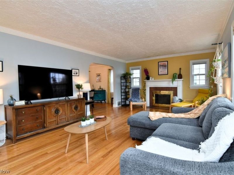 2407 Edgerton Road , University Heights, OH 44118 Photo 4