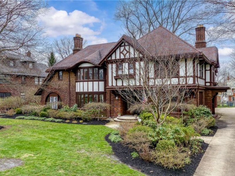 2950 Attleboro Road , Shaker Heights, OH 44120 Photo 2