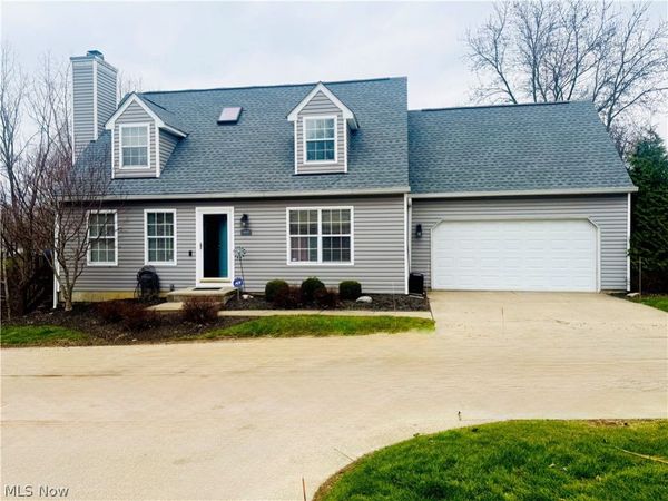 14527 Cross Creek Lane , North Royalton, OH 44133