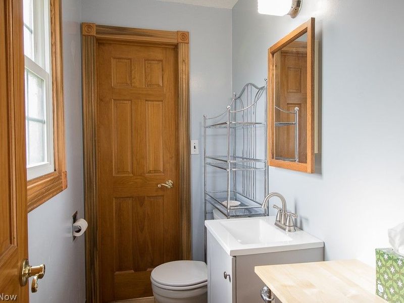 6035 Campbell Road , Mentor on the Lake, OH 44060 Photo 14