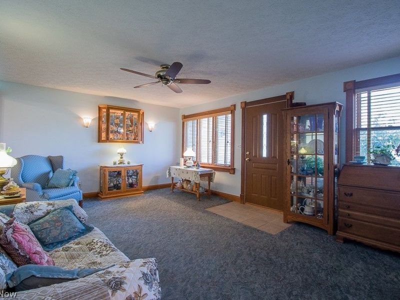 6035 Campbell Road , Mentor on the Lake, OH 44060 Photo 3