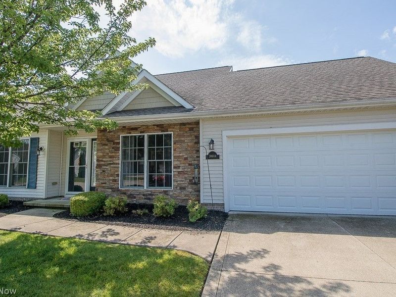 38604 Granite Drive , Willoughby, OH 44094 Photo 1