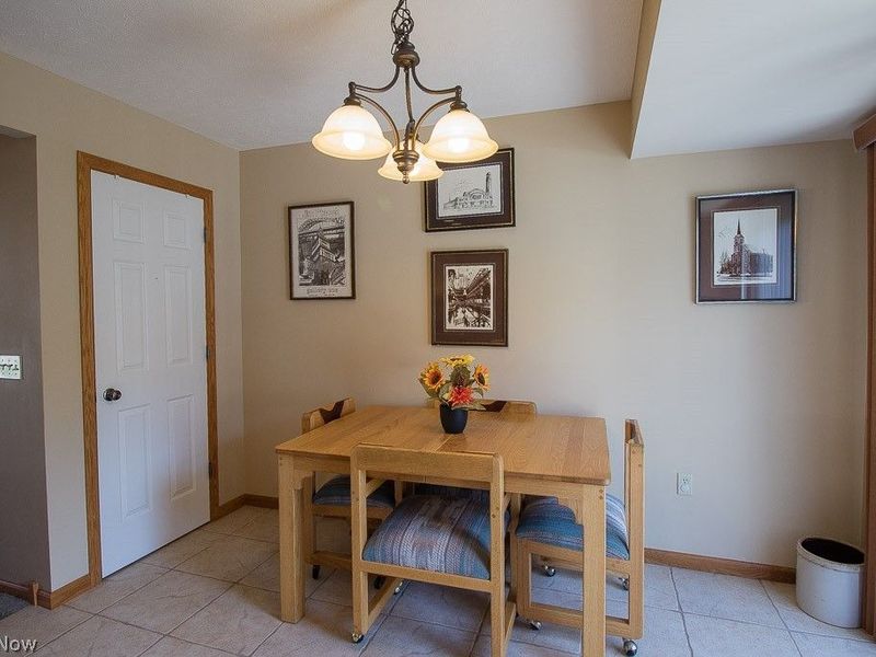 38604 Granite Drive , Willoughby, OH 44094 Photo 12