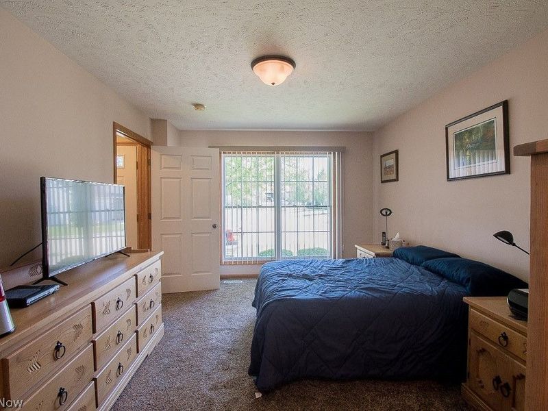 38604 Granite Drive , Willoughby, OH 44094 Photo 14