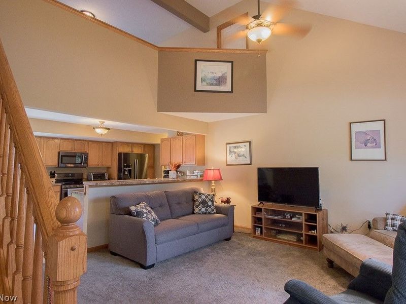 38604 Granite Drive , Willoughby, OH 44094 Photo 3