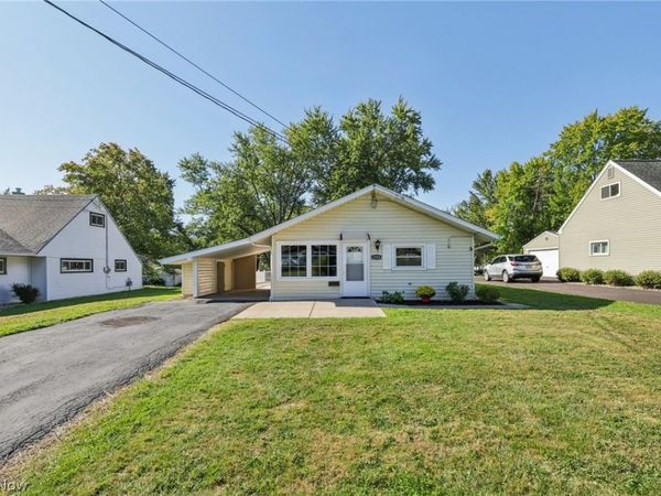 2295 Bel Aire Lane , Poland, OH 44514