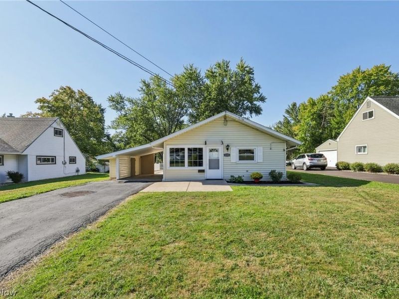 2295 Bel Aire Lane , Poland, OH 44514 Photo 1