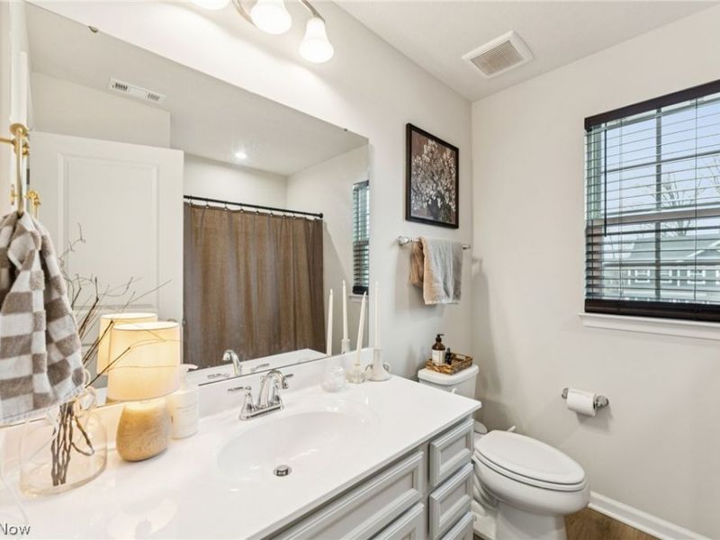 6184 Krystina Run , Lorain, OH 44053 Photo 30