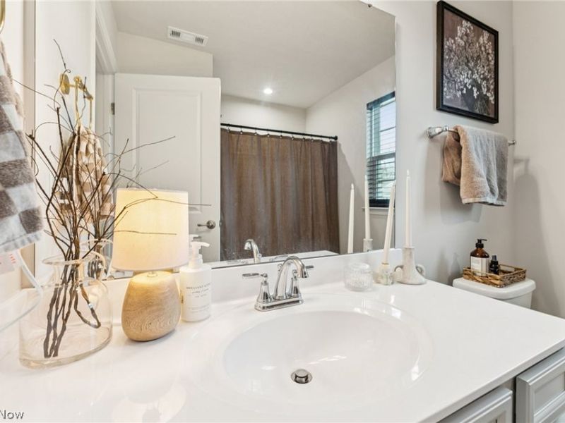 6184 Krystina Run , Lorain, OH 44053 Photo 31