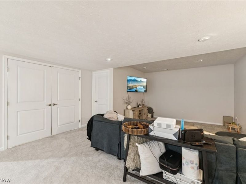 6184 Krystina Run , Lorain, OH 44053 Photo 32