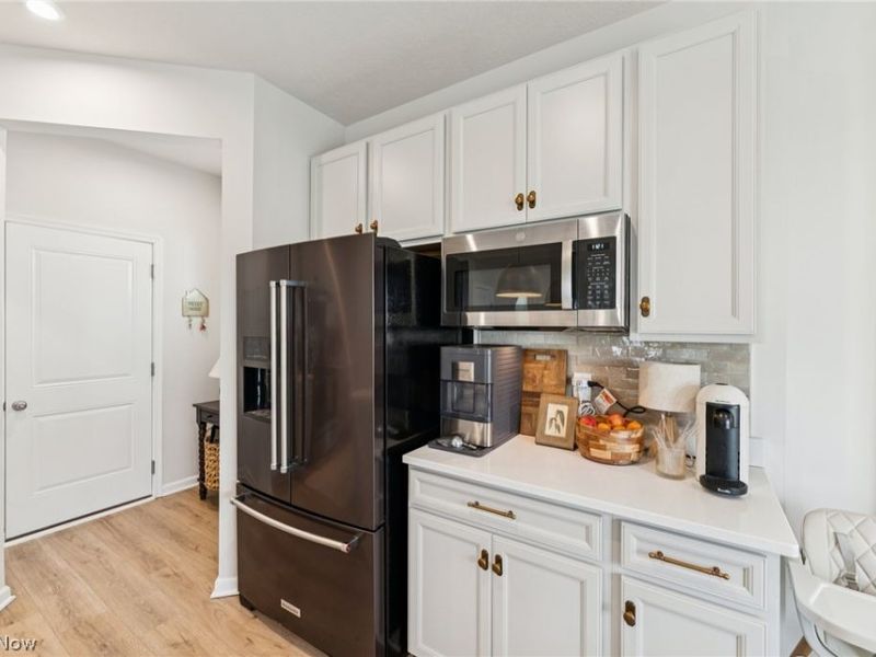 6184 Krystina Run , Lorain, OH 44053 Photo 8