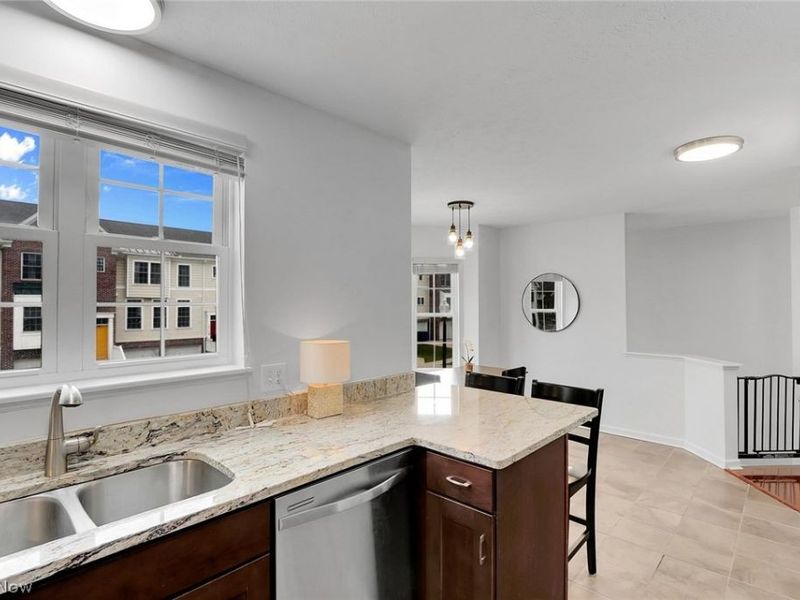 1912 E 86th Street , Cleveland, OH 44106 Photo 8