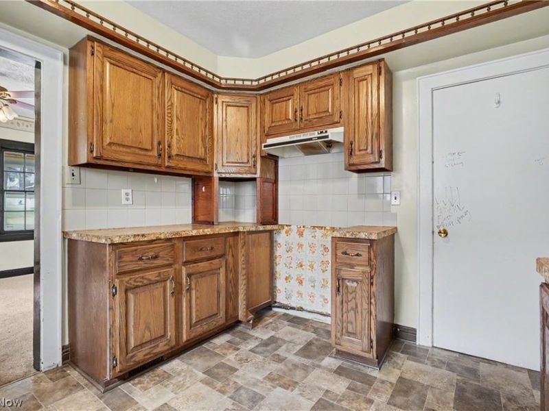 495 Whitney Avenue , Akron, OH 44306 Photo 12