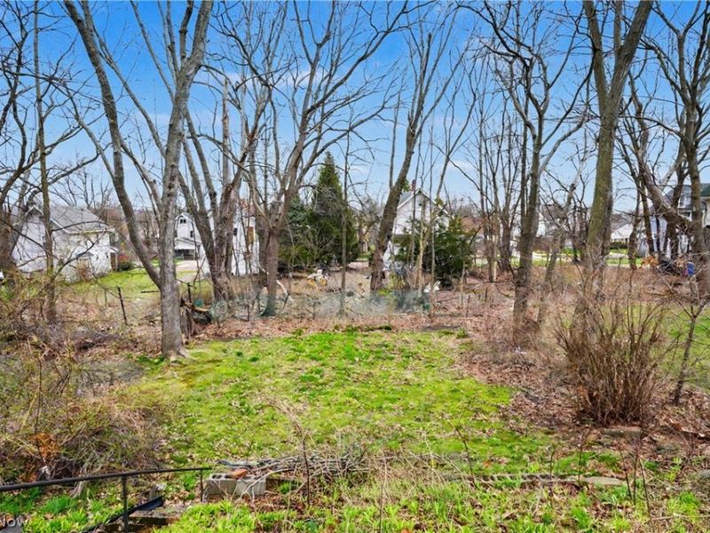 495 Whitney Avenue , Akron, OH 44306 Photo 27