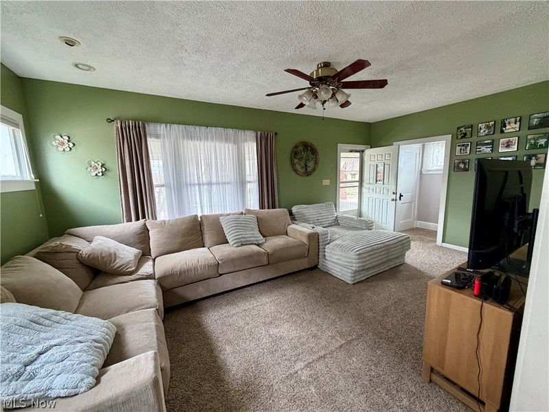 402 Adena Street NE, North Canton, OH 44720 Photo 13