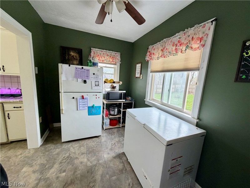 402 Adena Street NE, North Canton, OH 44720 Photo 21