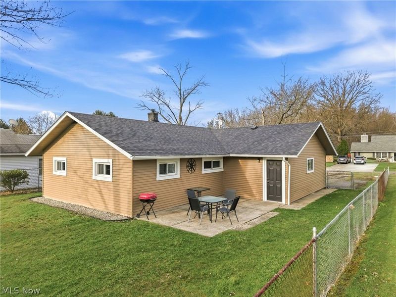 479 Southward Drive , Austintown, OH 44515 Photo 3