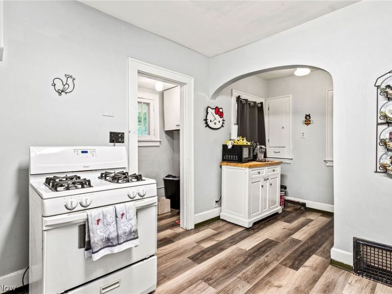 962 Stadelman Avenue , Akron, OH 44320 Photo 11