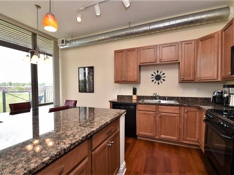 16800 Van Aken Boulevard , Unit 209, Shaker Heights, OH 44120 Photo 8