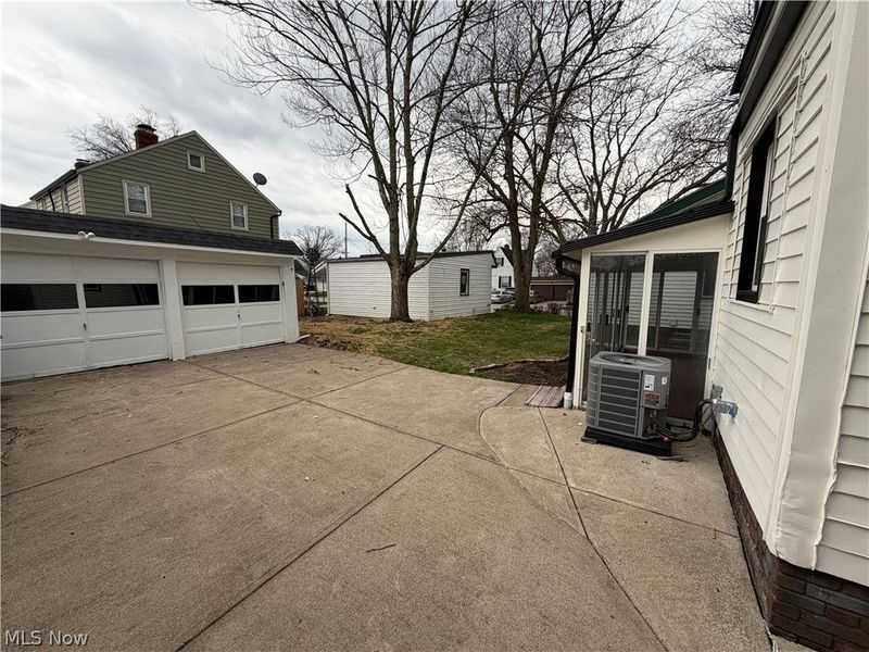 16501 Larchwood Avenue , Cleveland, OH 44135 Photo 27