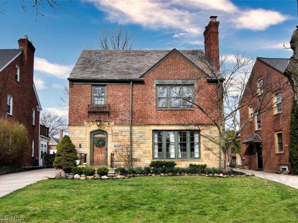 2556 Fenwick Road , University Heights, OH 44118