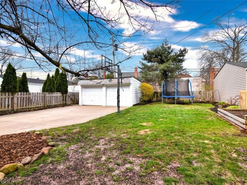 2556 Fenwick Road , University Heights, OH 44118 Photo 38