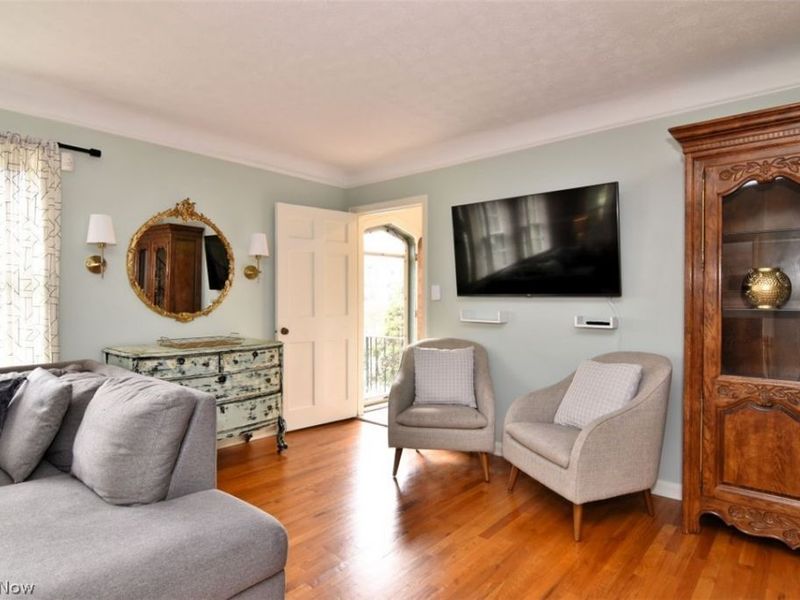 2556 Fenwick Road , University Heights, OH 44118 Photo 4