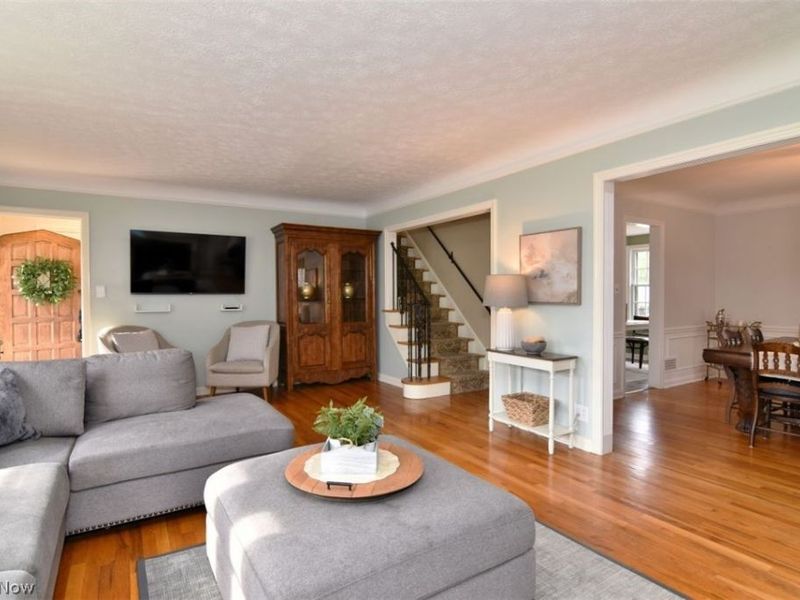 2556 Fenwick Road , University Heights, OH 44118 Photo 7