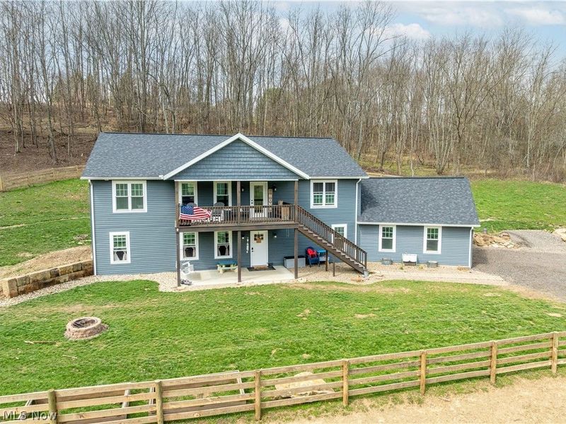 7528 Dover Zoar Road NE, Dover, OH 44622 Photo 2