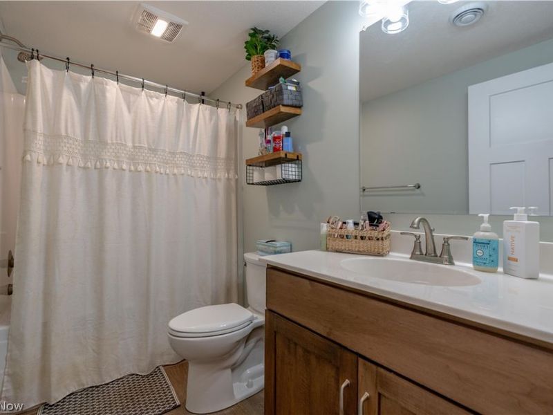 7528 Dover Zoar Road NE, Dover, OH 44622 Photo 32