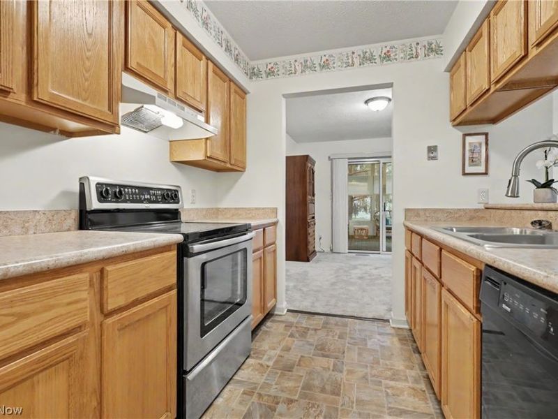 3499 E Prescott Circle , Cuyahoga Falls, OH 44223 Photo 16