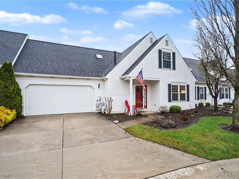 3499 E Prescott Circle , Cuyahoga Falls, OH 44223 Photo 2