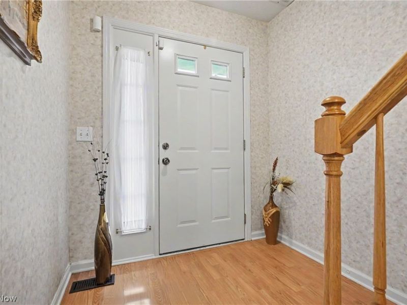 3499 E Prescott Circle , Cuyahoga Falls, OH 44223 Photo 4