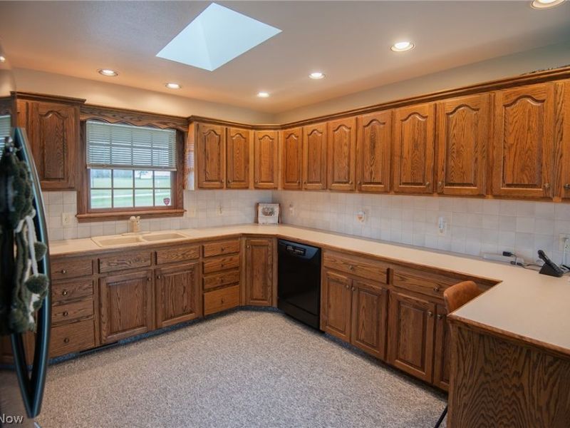 6424 Weaver Road, Berlin Center, OH 44401 Photo 8