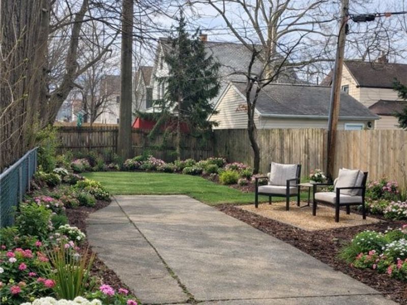 11825 Davis Court , Lakewood, OH 44107 Photo 22