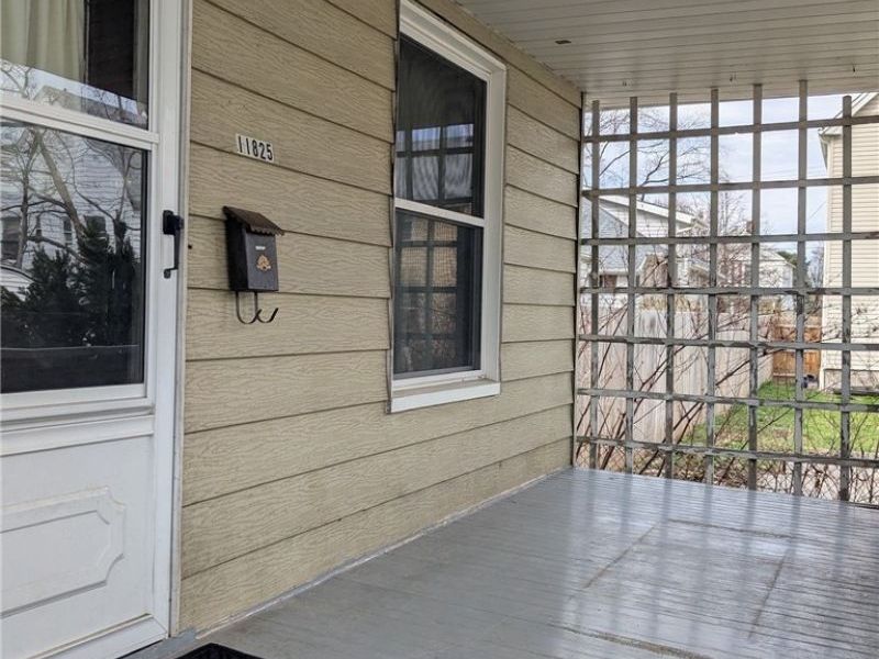 11825 Davis Court , Lakewood, OH 44107 Photo 6