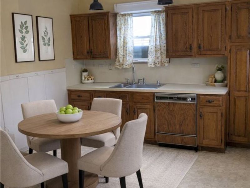 11825 Davis Court , Lakewood, OH 44107 Photo 7