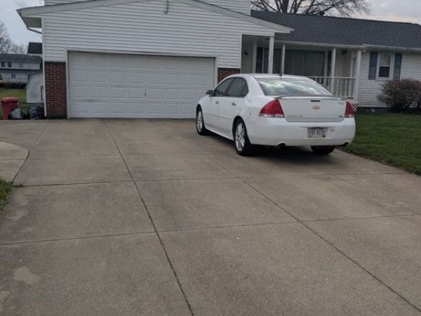 752 Leeman Drive , Akron, OH 44319