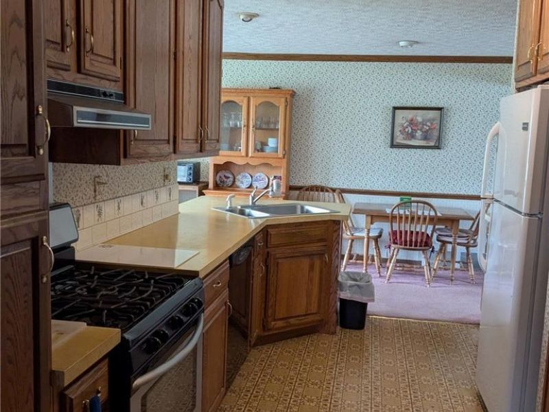 752 Leeman Drive, Akron, OH 44319 Photo 11
