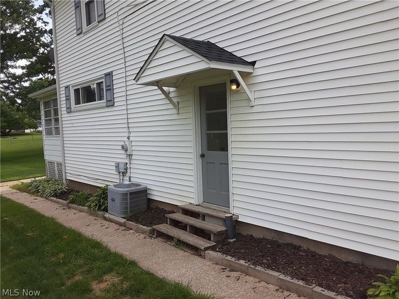 752 Leeman Drive, Akron, OH 44319 Photo 5