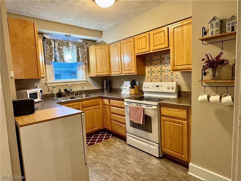 1011 Allison Avenue , Lorain, OH 44052 Photo 13