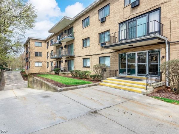 20312 Lorain Road , Unit 106, Fairview Park, OH 44126