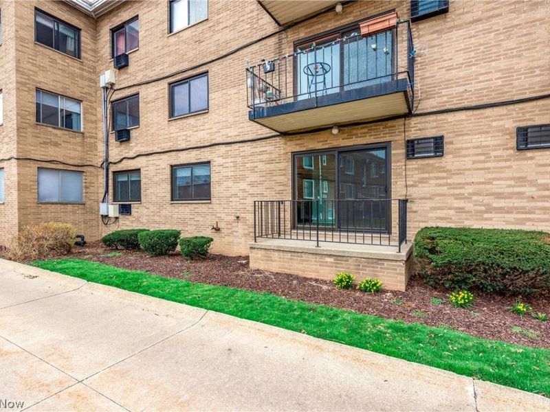 20312 Lorain Road , Unit 106, Fairview Park, OH 44126 Photo 24