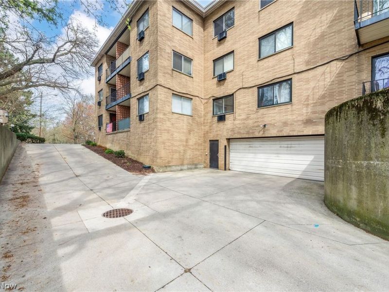 20312 Lorain Road , Unit 106, Fairview Park, OH 44126 Photo 27