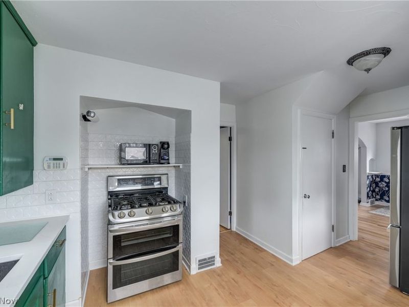 3408 W 151st Street , Cleveland, OH 44111 Photo 12