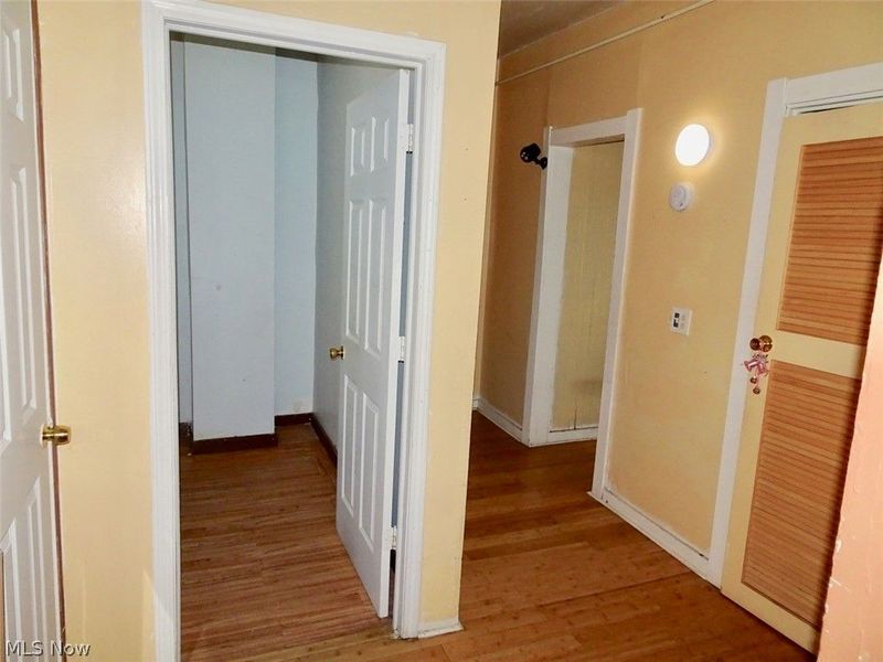 4587 Niessen Court , Cleveland, OH 44109 Photo 21