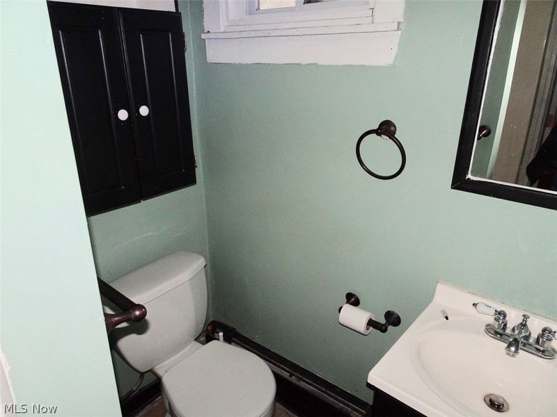 4587 Niessen Court , Cleveland, OH 44109 Photo 22